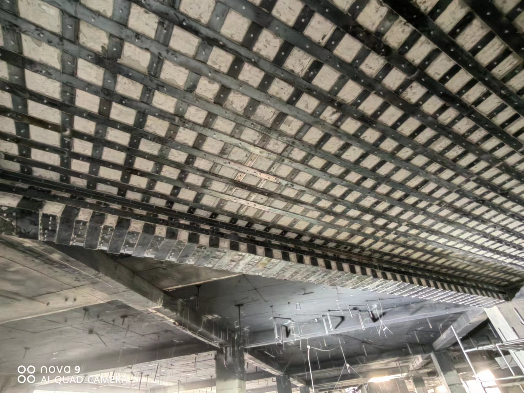 碳纤维布加固施工 (1).jpg